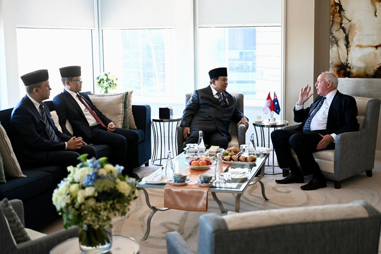 Presiden Prabowo Bertemu Mantan PM Paul Keating, Bahas Isu Strategis dan Hubungan Bilateral